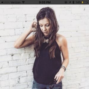 Meet your Posher, Briana